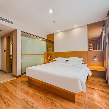 Super 8 Hotel Select Guangzhou Railway Station Xicun Subway Station Экстерьер фото