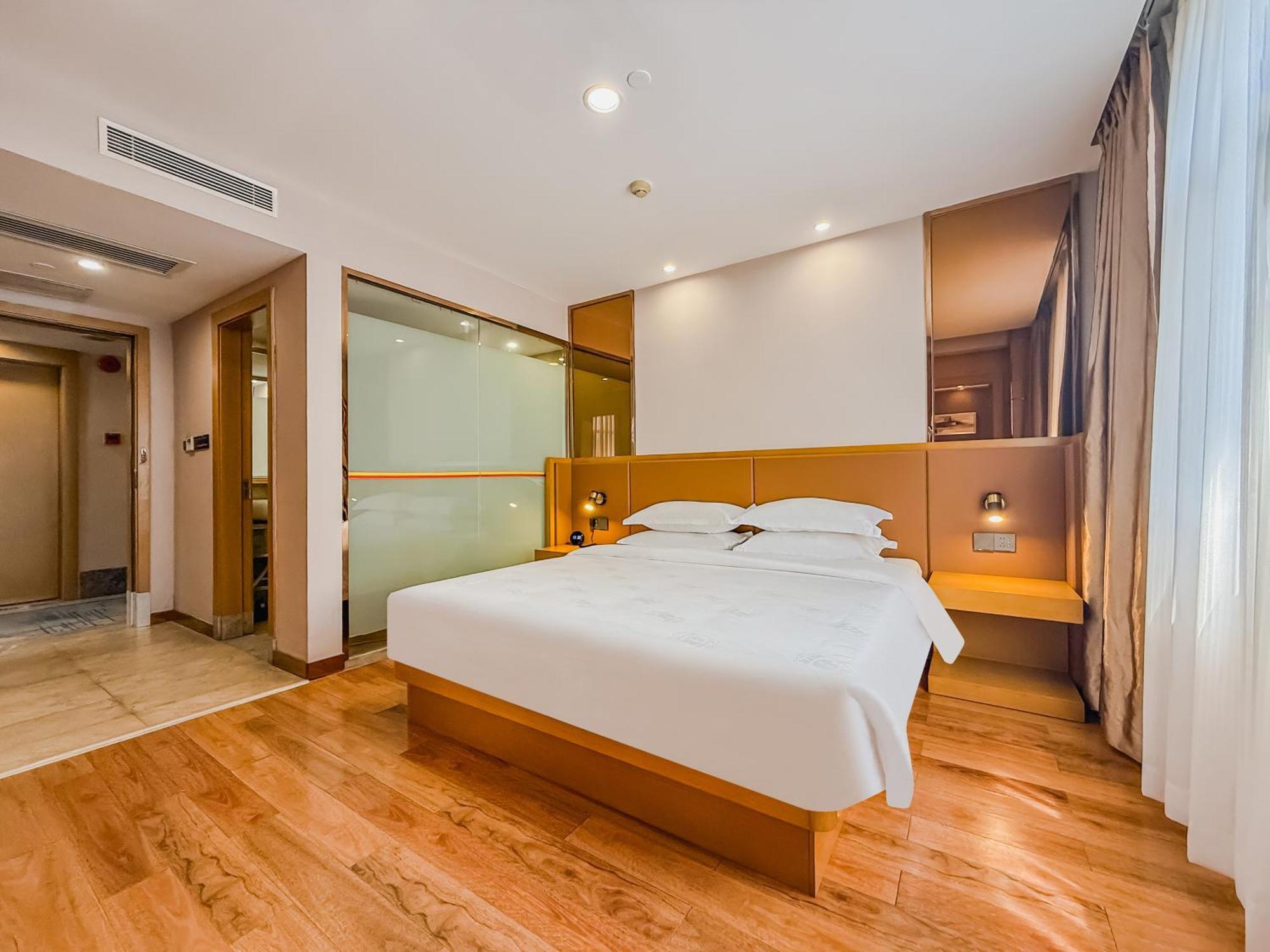 Super 8 Hotel Select Guangzhou Railway Station Xicun Subway Station Экстерьер фото